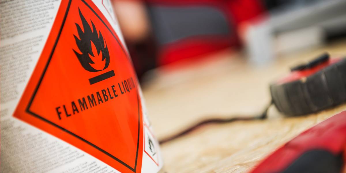 Blog Liquidos inflamables logistica Almacenamiento logístico de líquidos inflamables